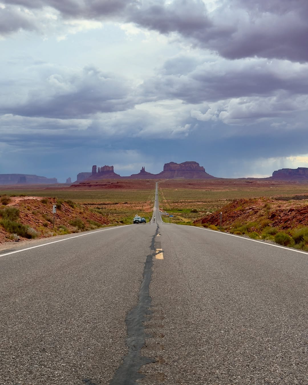 La strada verso la Monument Valley, Utah